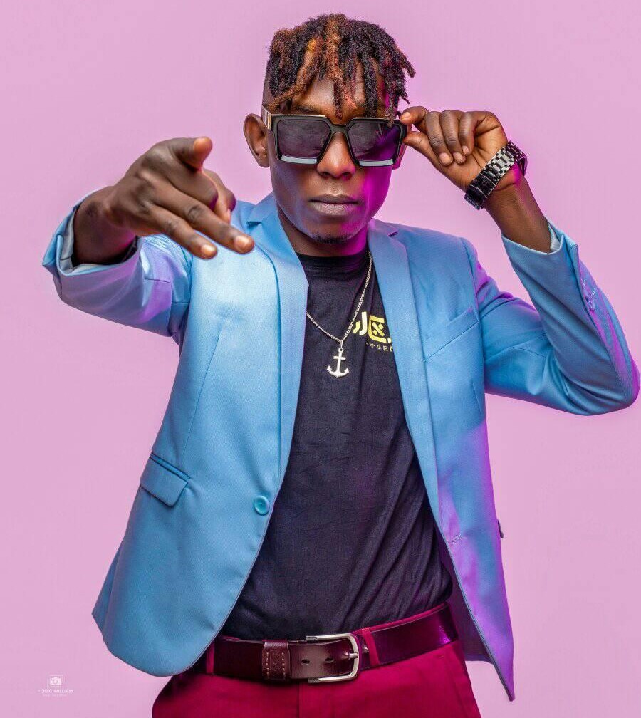 Dr Bitone ft.Fyno